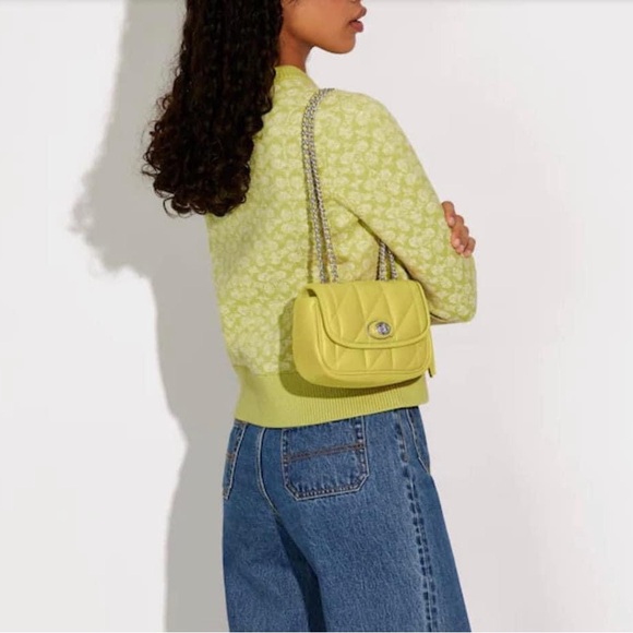 CA086 - Coach Pillow Madison Shoulder Bag 18 with Quilting - Picture 14 of 15